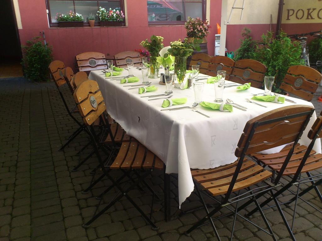 Pokoje Goscinne U Meresa Żywiec Exterior foto